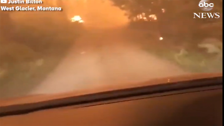 Βίντεο σοκ: Πατέρας και γιoς προσπαθούν να περάσουν μέσα από φλεγόμενο δάσος στη Μοντάνα